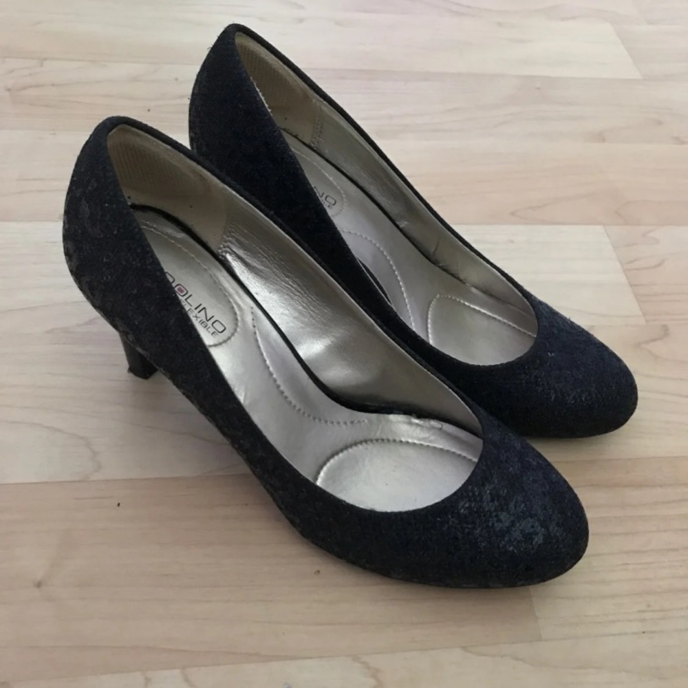 Black heels size 6